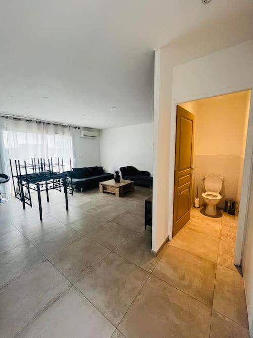 Jolie Maison De Village 2 Chambres Ouveillan Εξωτερικό φωτογραφία