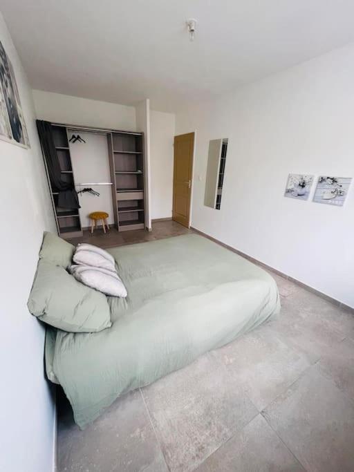 Jolie Maison De Village 2 Chambres Ouveillan Εξωτερικό φωτογραφία